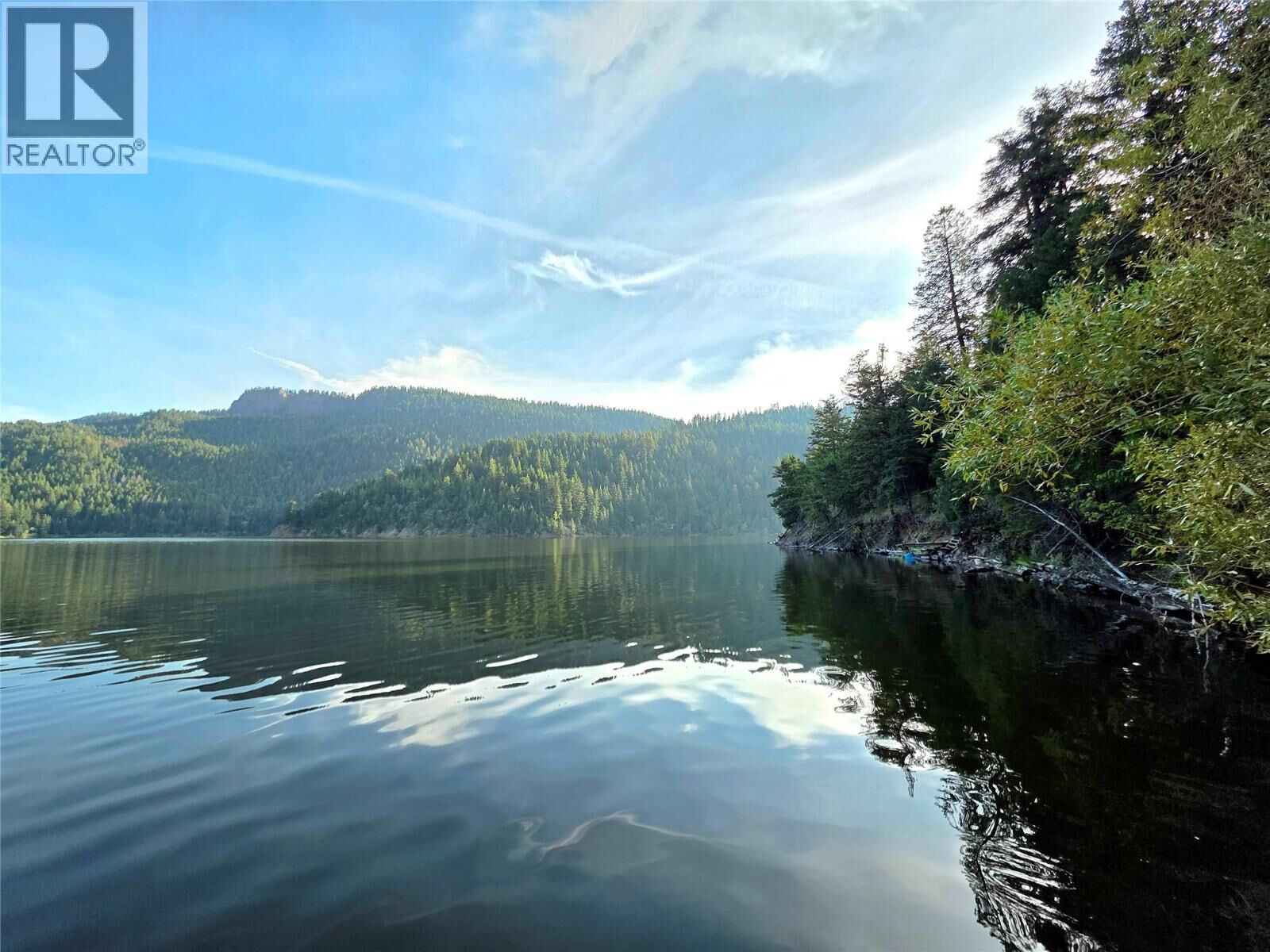 Property Photo:  6453 Pinaus Lake Road  BC V0E 1W0 