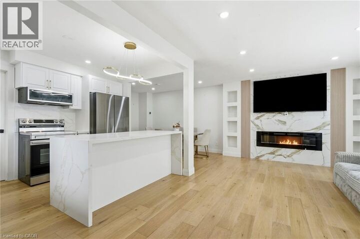 Property Photo: 47 Barrington Drive Upper ON L3C 5Z8