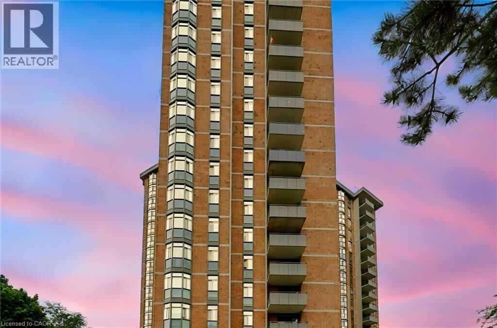 Property Photo:  5250 Lakeshore Road 1901  ON L7L 5L2 