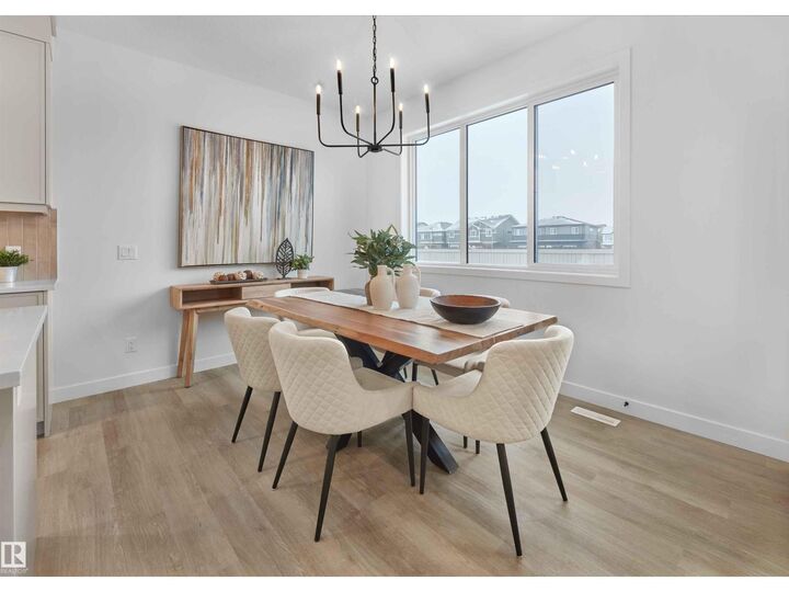 Property Photo:  12532 34 Av SW  AB T6W 5Z8 
