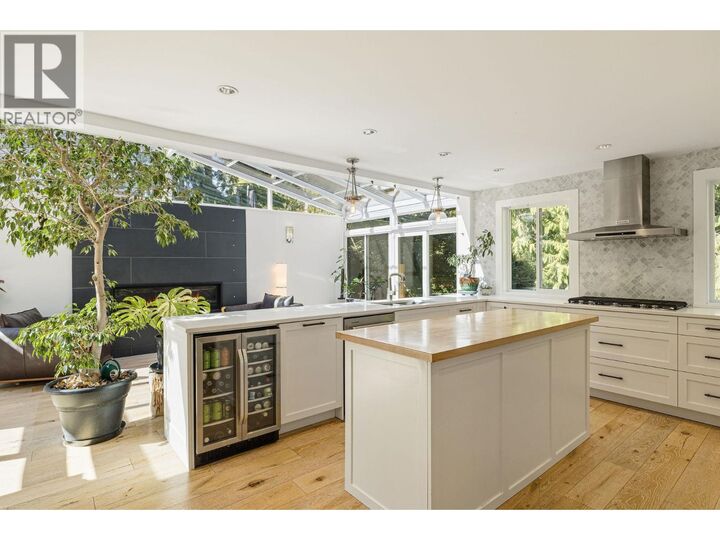 Property Photo:  3295 Sunnyside Road 29  BC V3H 4Z4 