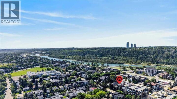 Property Photo: 3421 5 Avenue Northwest AB T2N 0V5