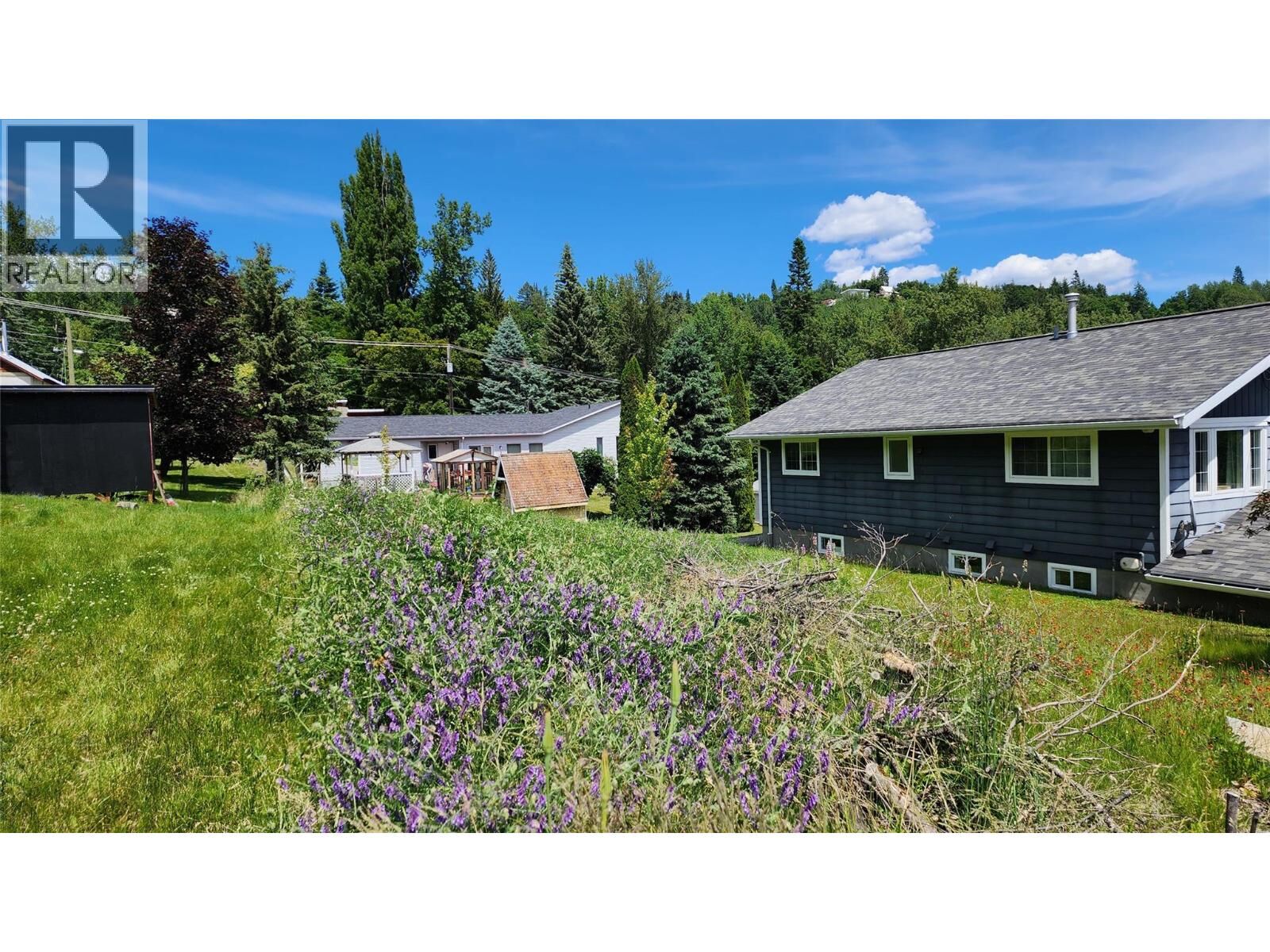 Property Photo: 2050 Phoenix Avenue BC V0G 1Y0