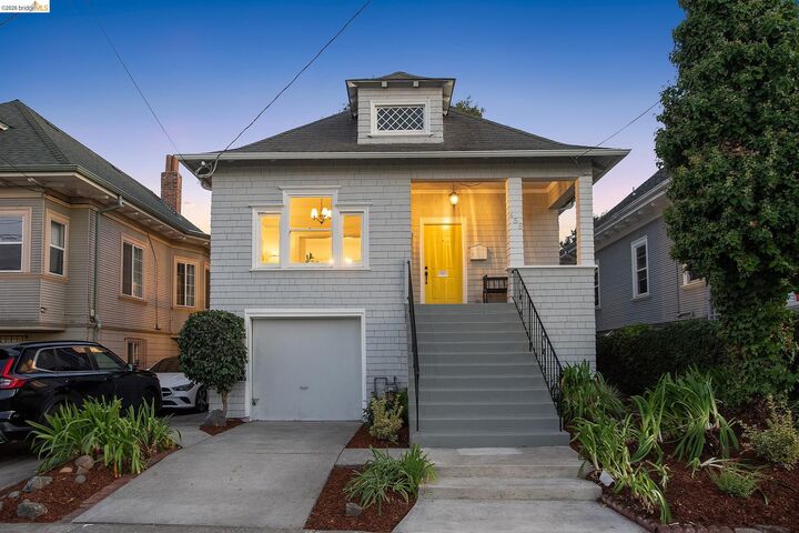 Property Photo: 455 36th St CA 94609