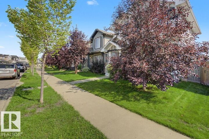 Property Photo:  7403 179 Avenue NW  AB T5Z 0M7 
