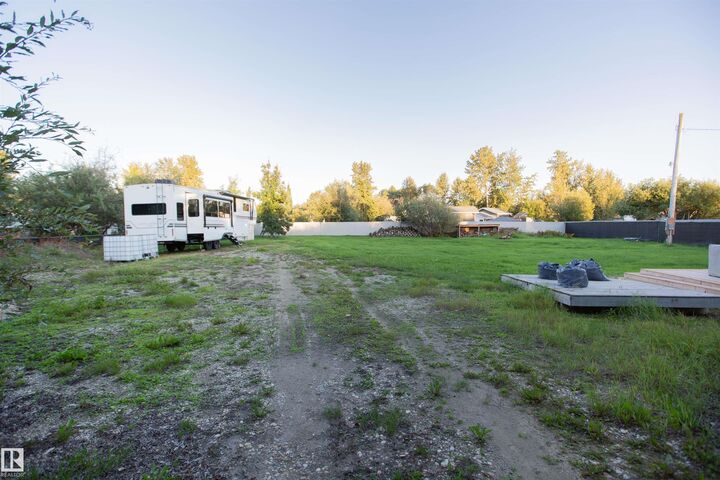 Property Photo:  4325 Lakeshore Road 26  AB T0E 2K0 