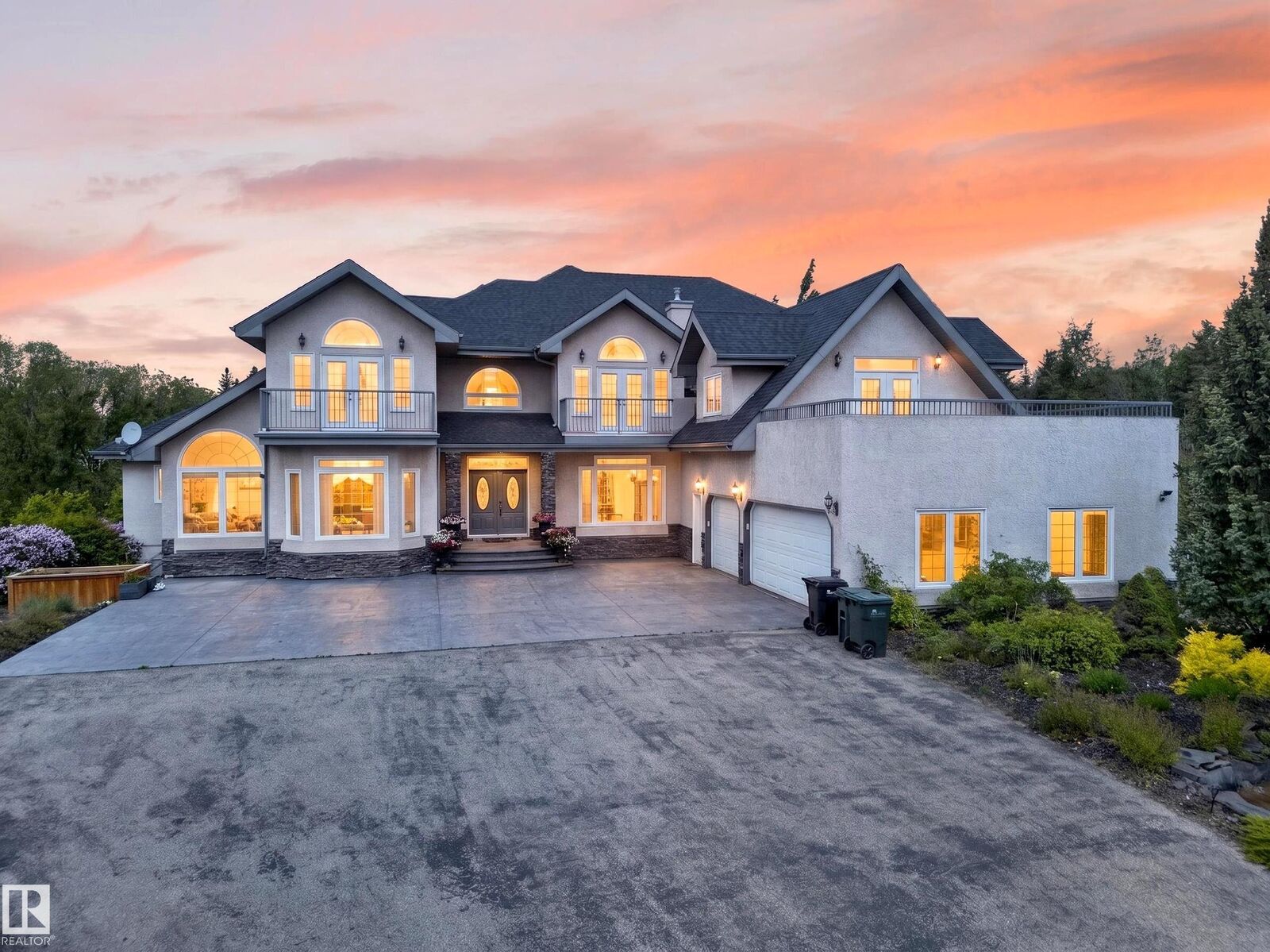 Property Photo: 52216 Rge Road 233 50 AB T8B 1C9