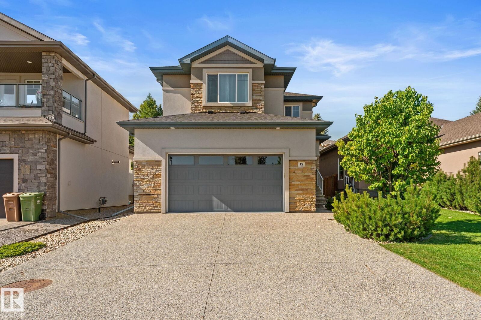 Property Photo: 19 Orchard Crest AB T8N 7P9