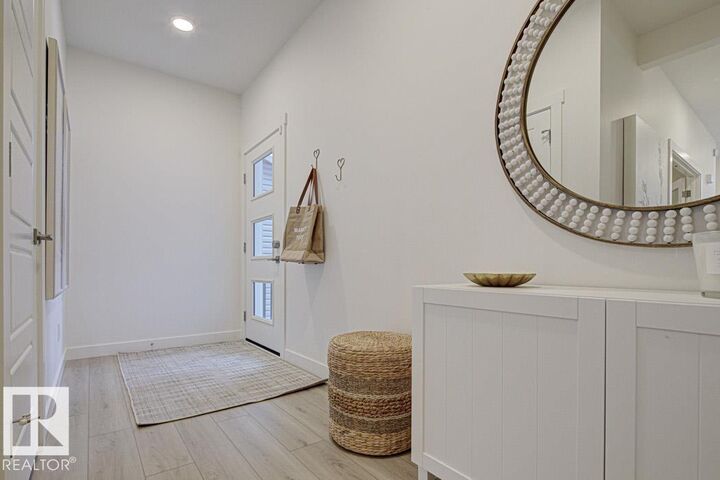 Property Photo:  1667 9 Street NW  AB T6T 2X8 