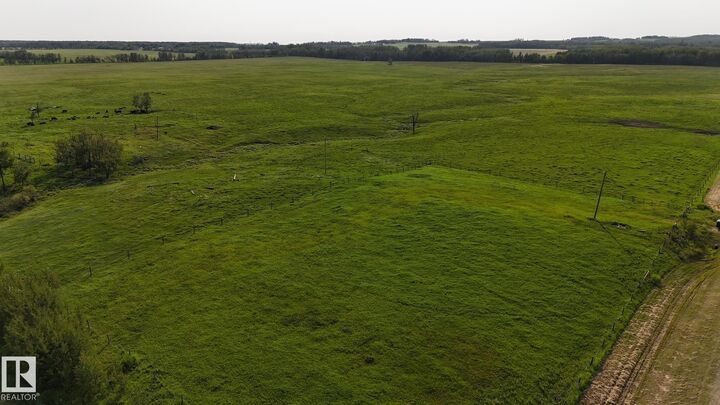Property Photo:  Twp 505 Range Road 73  AB T7A 1J7 