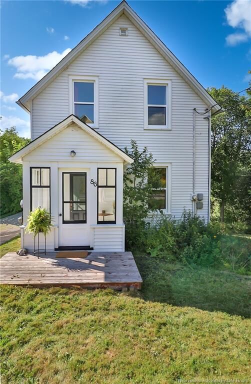 Property Photo:  86 Kennebecasis River Road  NB E5N 6L2 
