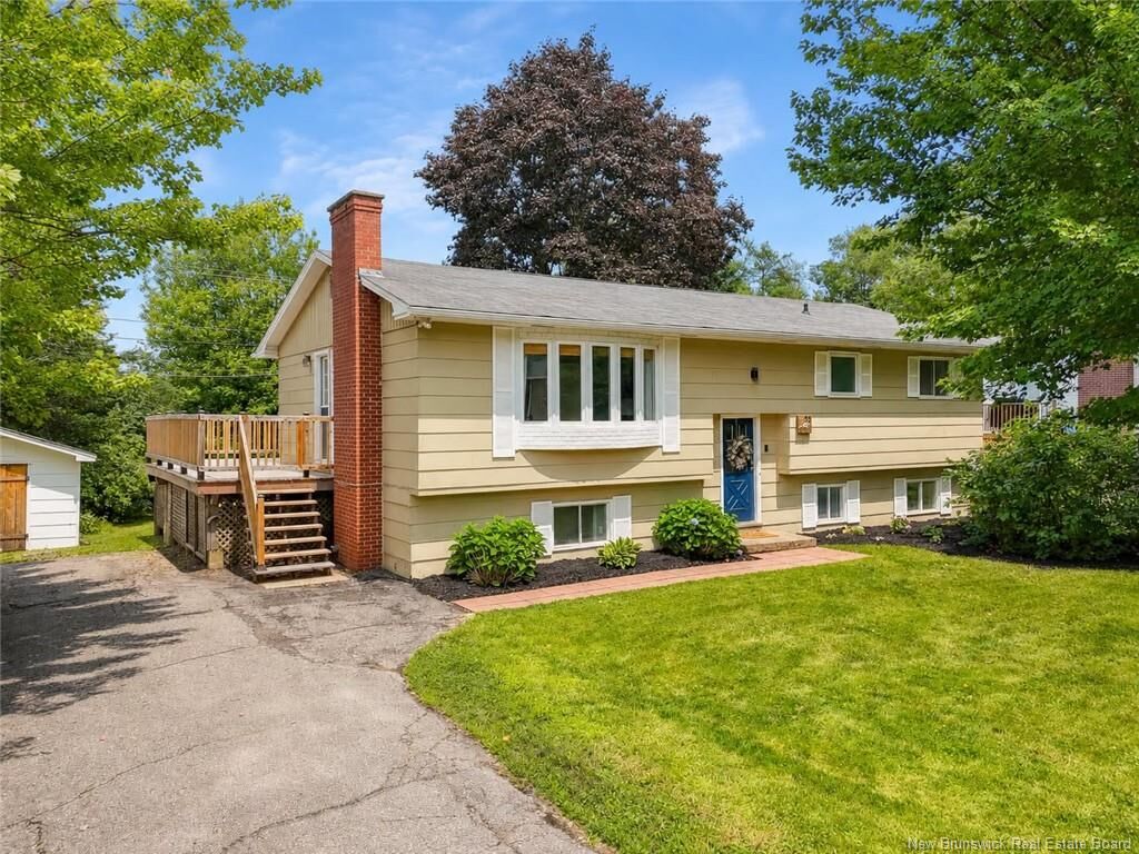 Property Photo:  72 Berkley Drive  NB E3C 1C4 