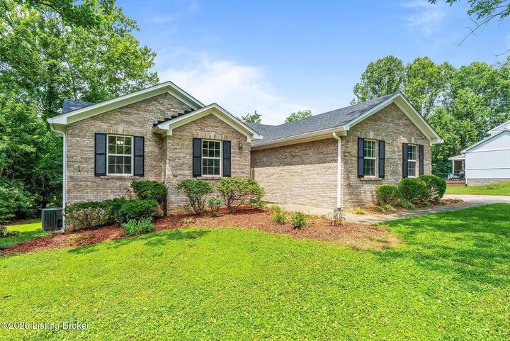 Property Photo: 1601 Spinner Pl KY 40031