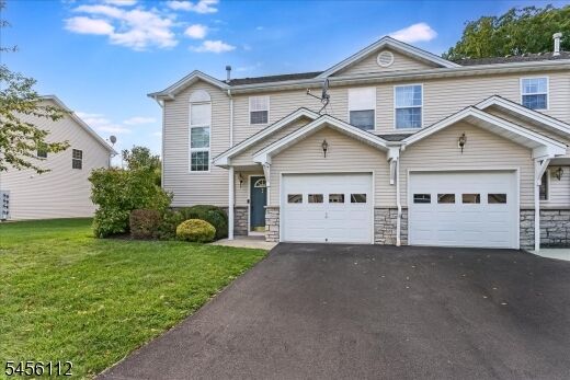 Property Photo:  9 Ferndale Ln  NJ 07419 