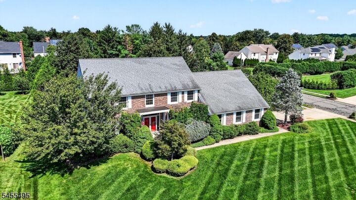Property Photo:  46 Waverly Pl  NJ 08852 