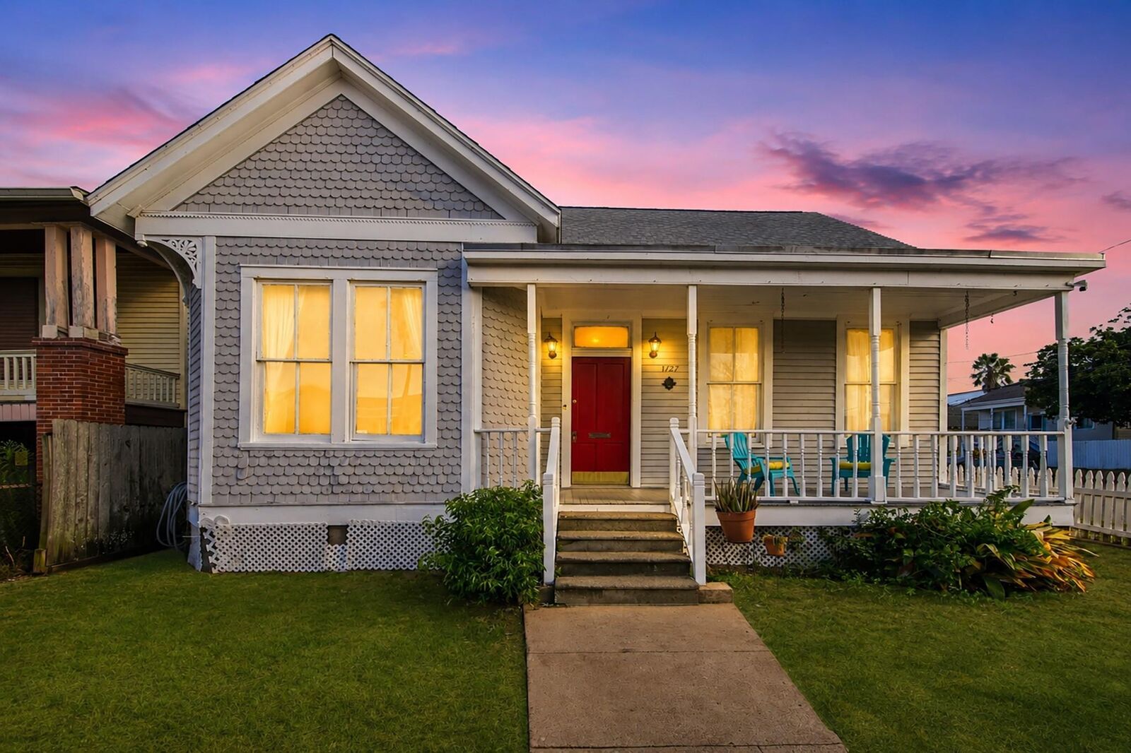 Property Photo:  1727 Ursuline Street  TX 77550 