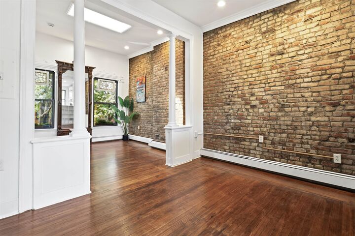 Property Photo: 638 Jersey Ave 3 NJ 07302