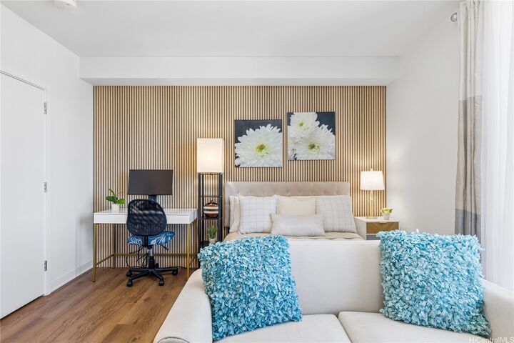 Property Photo:  987 Queen Street 2216  HI 96814 
