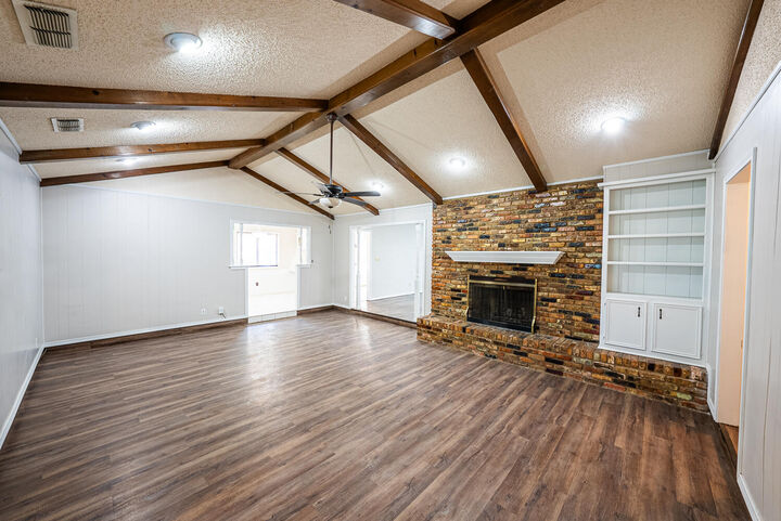 Property Photo: 4424 76th Street TX 79424
