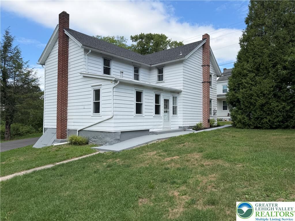 Property Photo:  5720 Memorial Road  PA 18053 