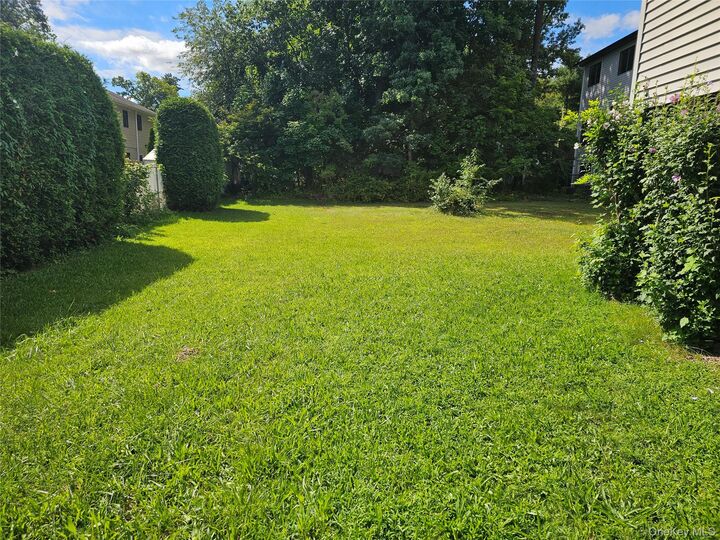 Property Photo:  36 Singer Avenue  NY 10977 