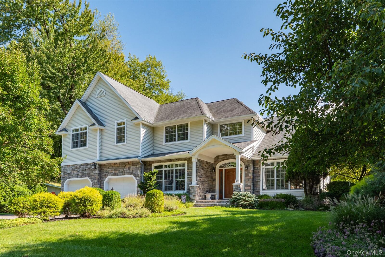 Property Photo:  182 Elizabeth Street  NY 10965 