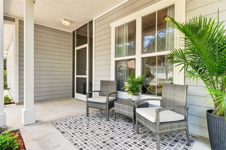Property Photo:  1659 NW 34th Avenue  FL 32605 