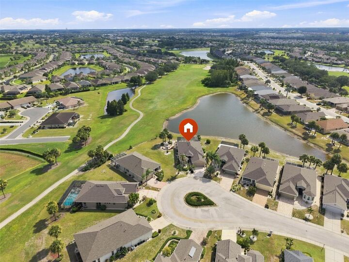 Property Photo:  1104 Jasmine Creek Court  FL 33573 