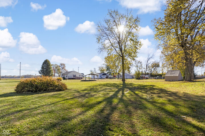 Property Photo: 1620 Jonesville Road IN 47201