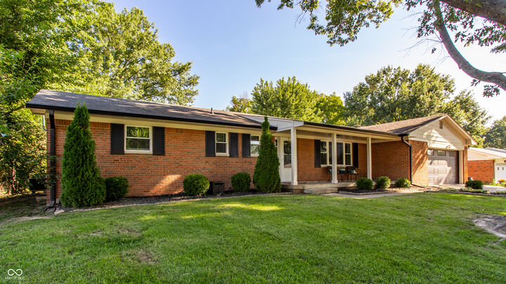 Property Photo:  6136 Bluff Acres Drive  IN 46143 