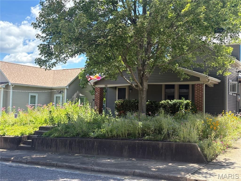 Property Photo:  310 Hooker Street  MO 63090 
