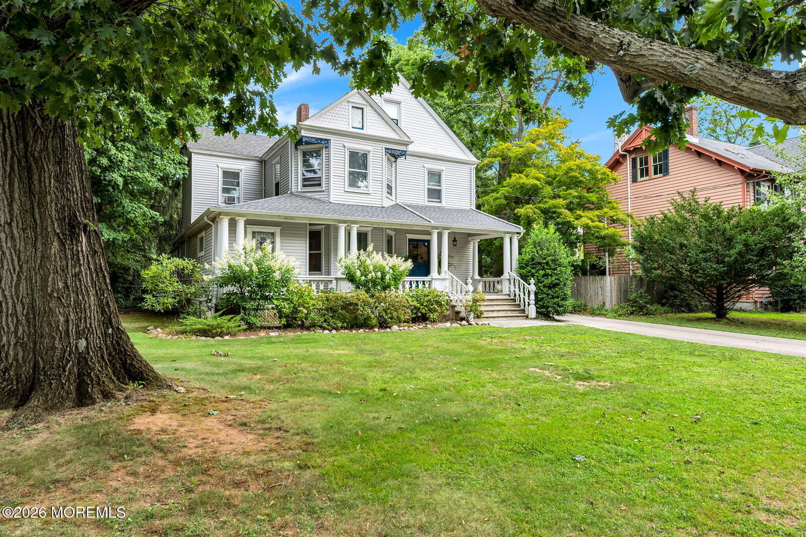 Property Photo:  333 Sycamore Avenue  NJ 07702 