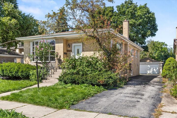 Property Photo:  4312 Prairie Avenue  IL 60513 