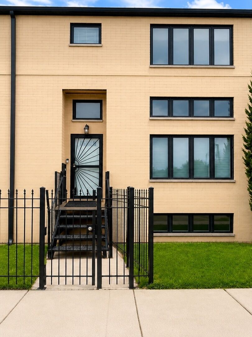 Property Photo:  11501 S Vincennes Avenue  IL 60643 