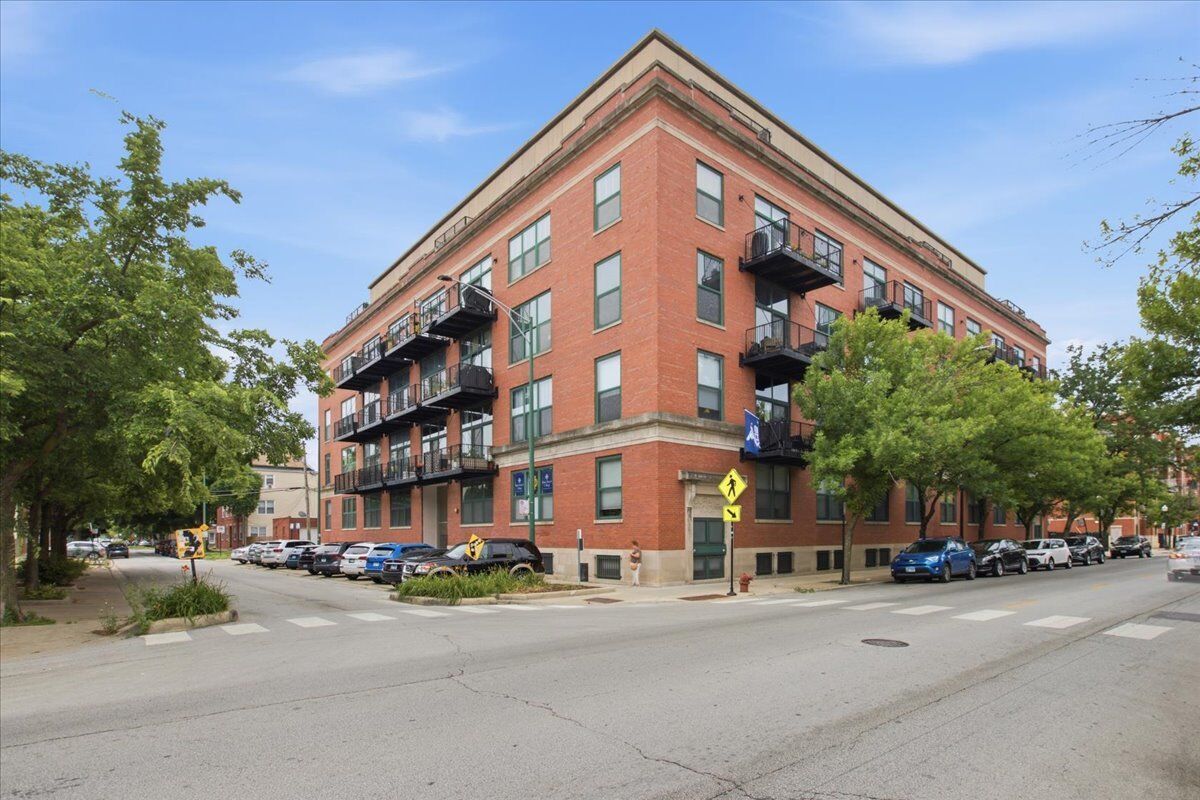 Property Photo: 3500 S Sangamon Street 314 IL 60609