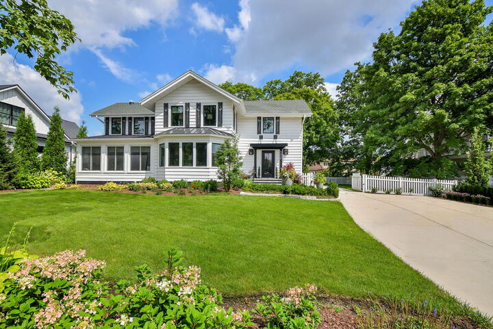 Property Photo:  1031 E Bauer Road  IL 60563 