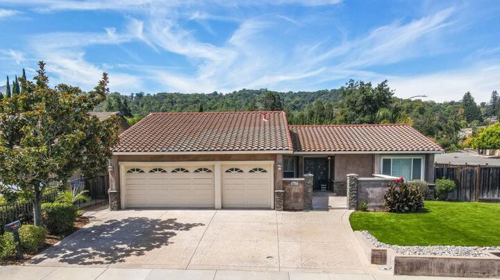 Property Photo:  6511 Plainview Court  CA 95120 