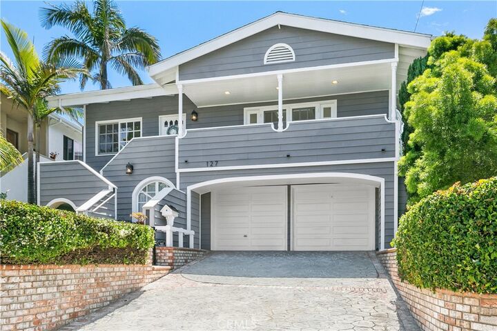 Property Photo: 127 West Avenida De Los Lobos Marinos CA 92672