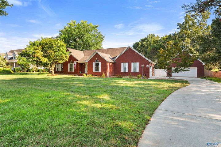 Property Photo: 27290 Capshaw Road AL 35613