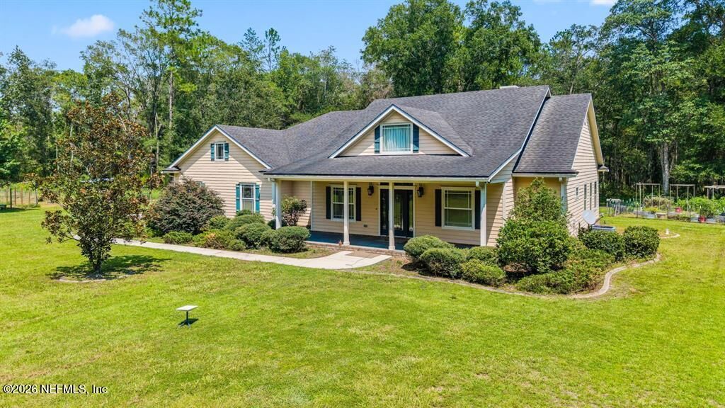 Property Photo:  7848 NW 181st Way  FL 32091 