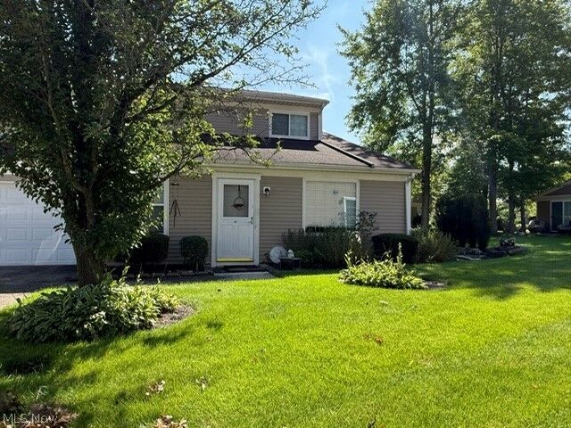 Property Photo:  44 Firebush Lane 23  OH 44067 