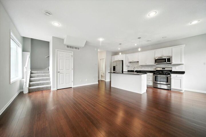 Property Photo:  600 W 32nd Street 1  MN 55408 