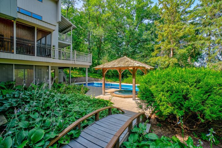 Property Photo: 5 Crocus Lane MN 55127