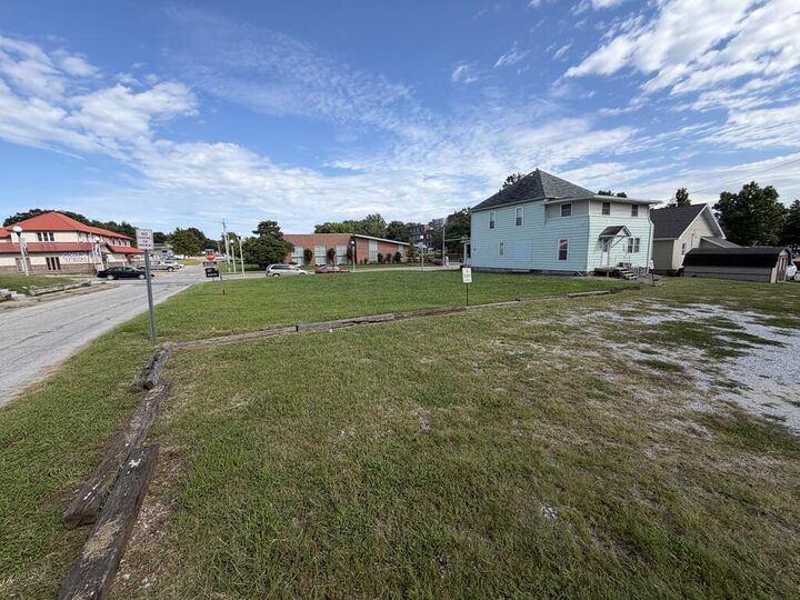 Property Photo: 602 S Franklin Street MO 63501