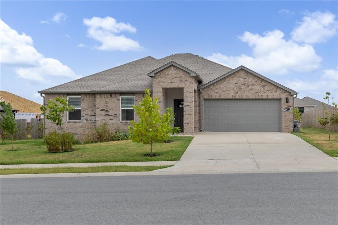 Property Photo: 1022 Emerald Street AR 72753