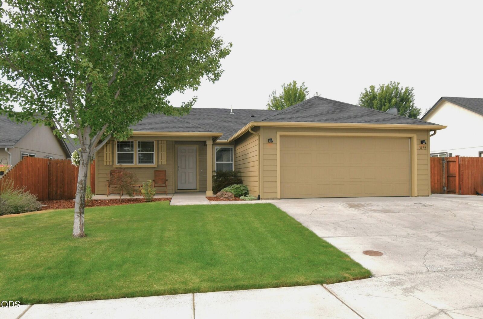 Property Photo: 3172 SW Deschutes Avenue OR 97756