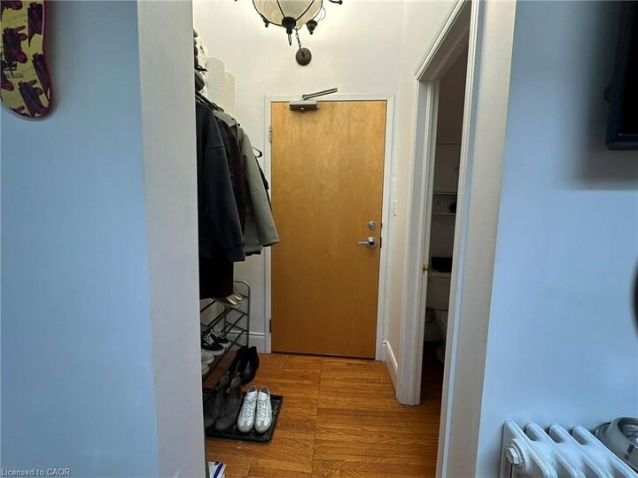 Property Photo:  237 James Street N 3  ON L8R 2L2 
