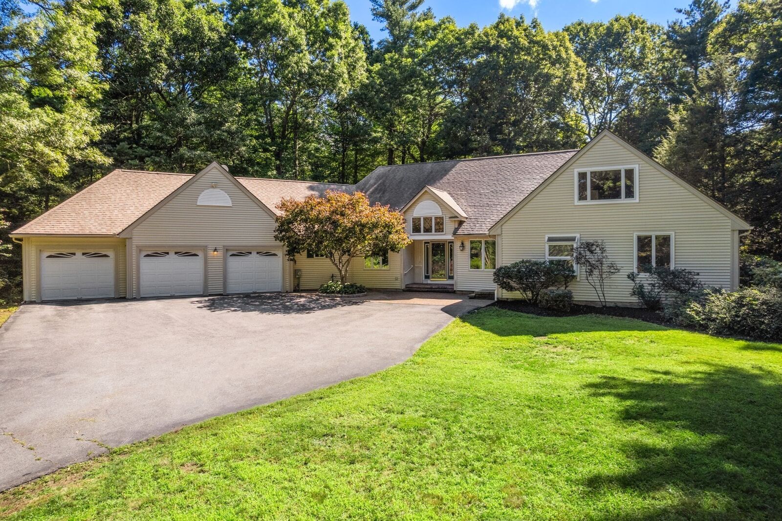 Property Photo:  41 George Hill Rd  MA 01519 