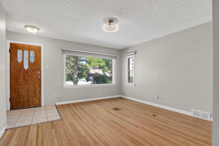 Property Photo: 1021 Drury Avenue NE AB T2E 0M3