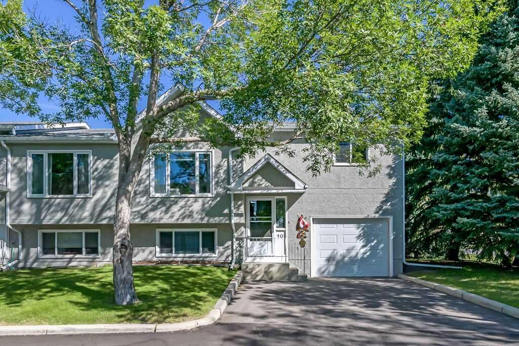 Property Photo: 401 Fairway Lane NW AB T1V 1E1